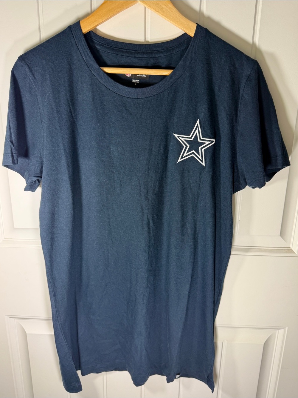 NWT Dallas Cowboys NFL Team Apparel Women’s Medium Navy Tee